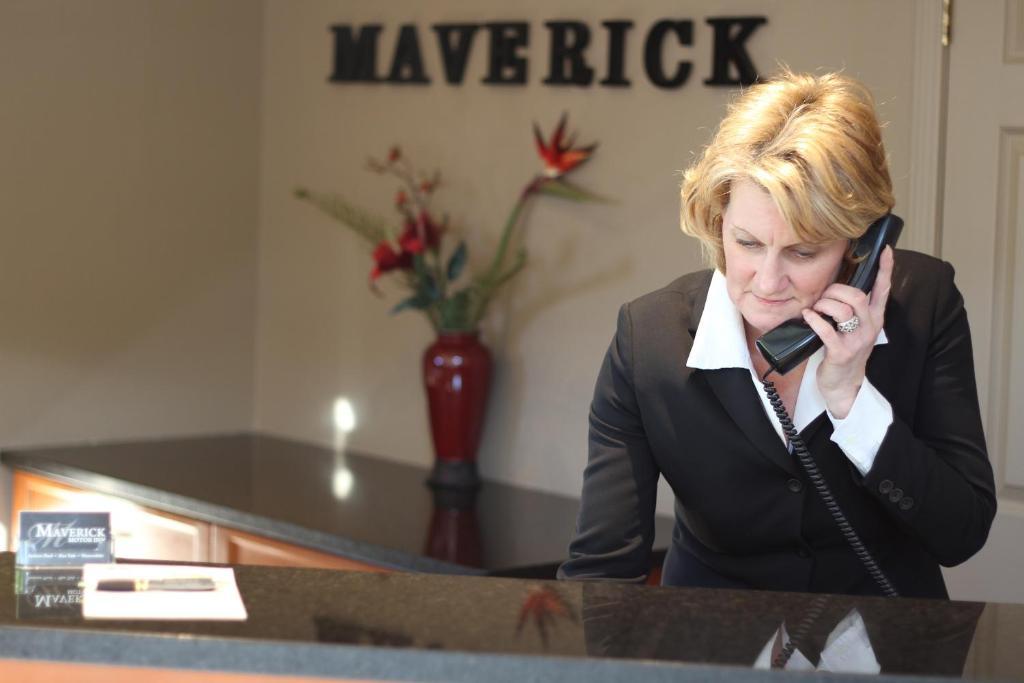 Maverick Motor Inn And Waterslide Kamloops Exterior foto